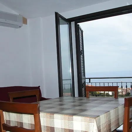 Monte Ruiu Apartment *