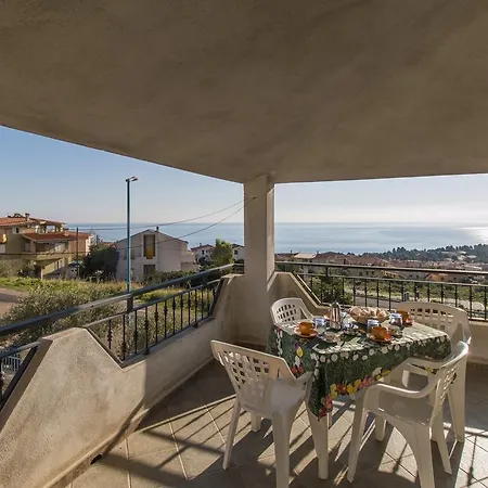 Monte Ruiu Apartment *